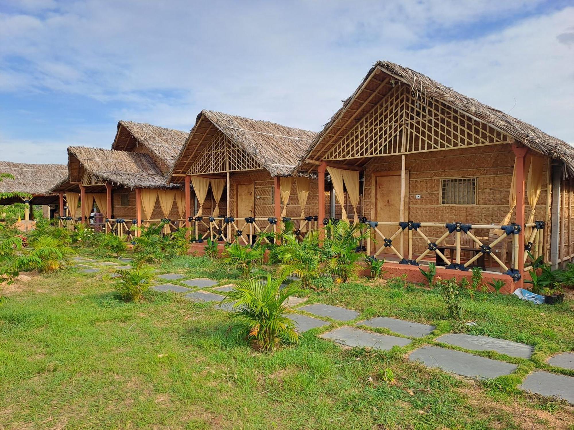 Rasta Cafe Resort Hampi Zewnętrze zdjęcie