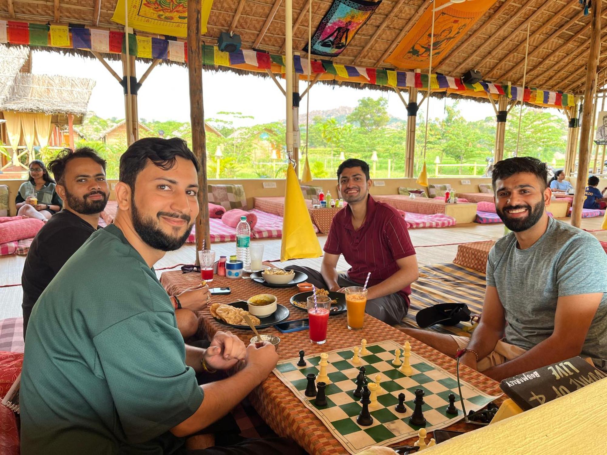 Rasta Cafe Resort Hampi Zewnętrze zdjęcie